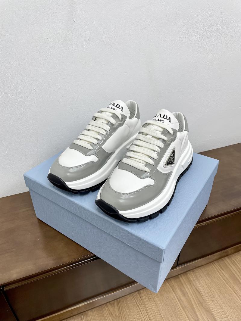 Prada Sneakers SPS72204