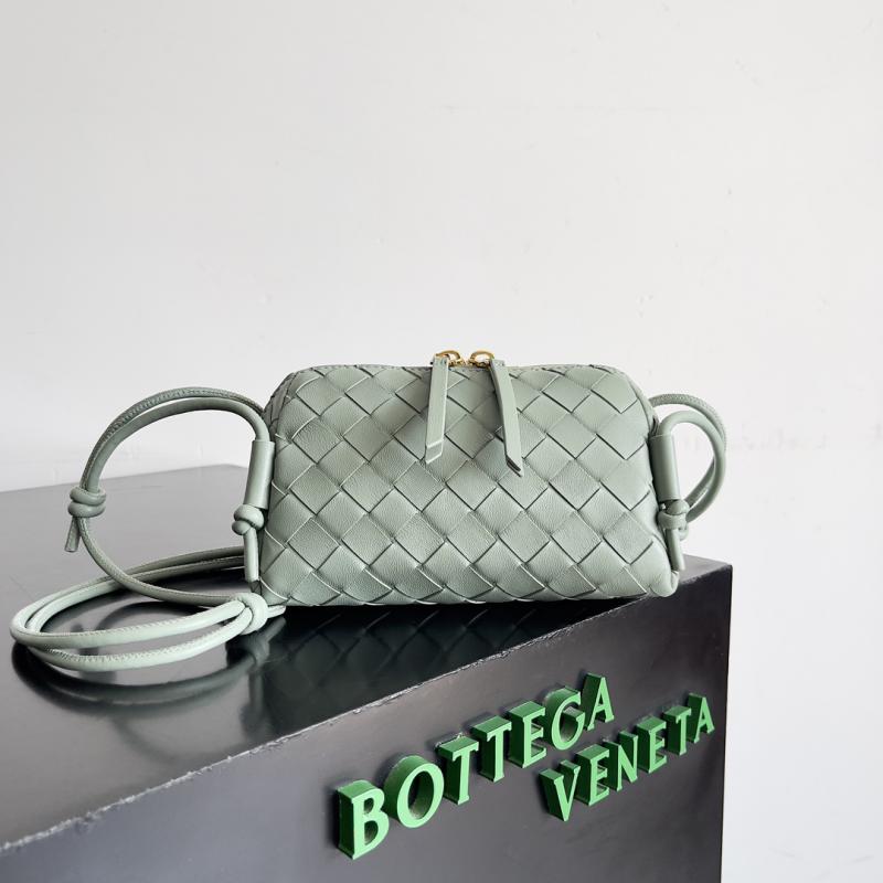 Bottega Veneta Intrecciato Concert Pouch 794258 New sauge