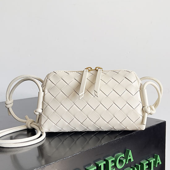 Bottega Veneta Intrecciato Concert Pouch 794258 Sea salt