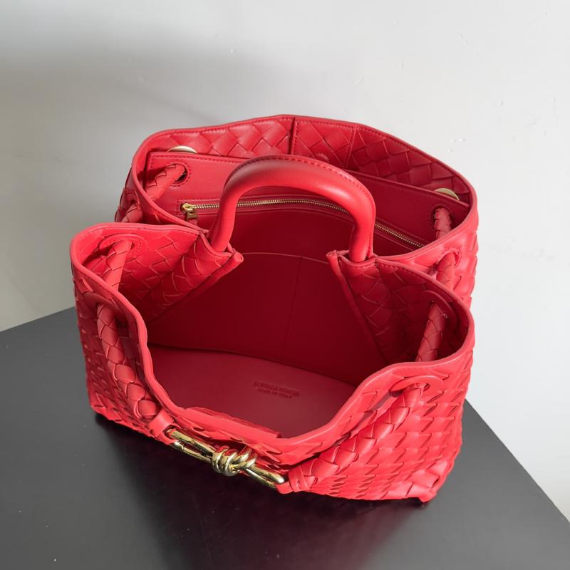 Bottega Veneta Medium Andiamo Tote Bag B743572 Red