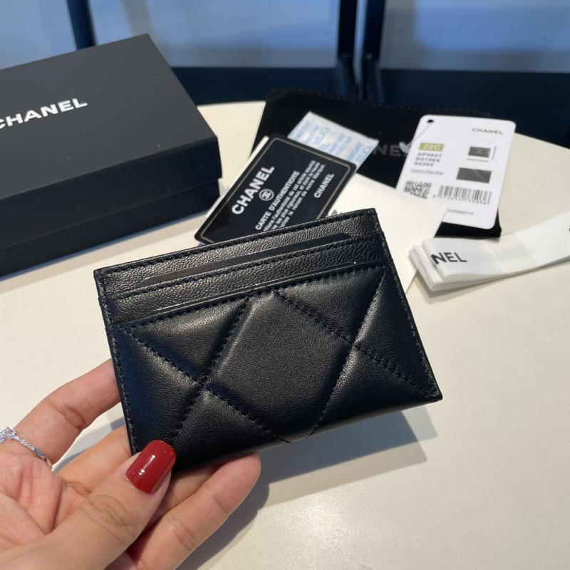 Chanel 19 Card Holder AP0941