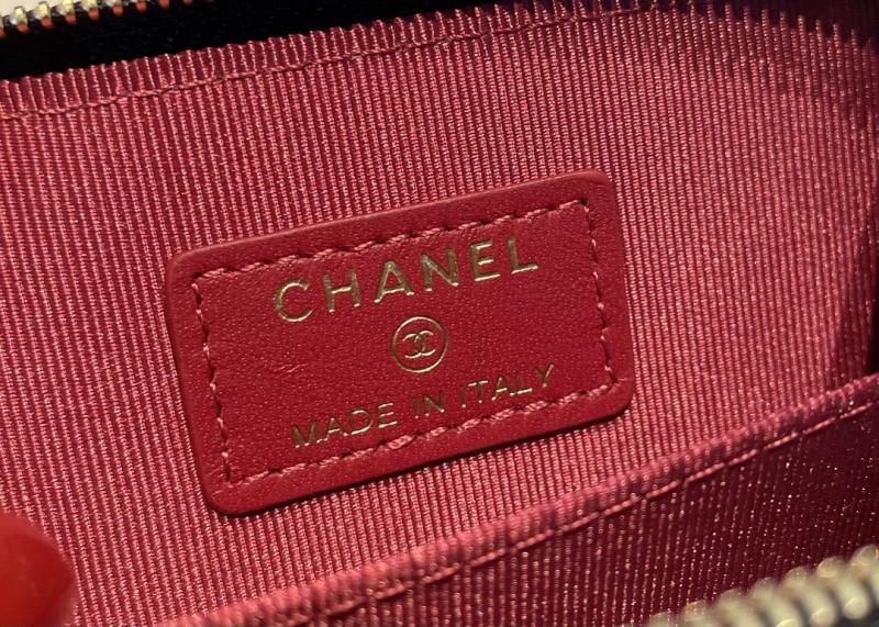 Chanel 19 Card Holder AP2701