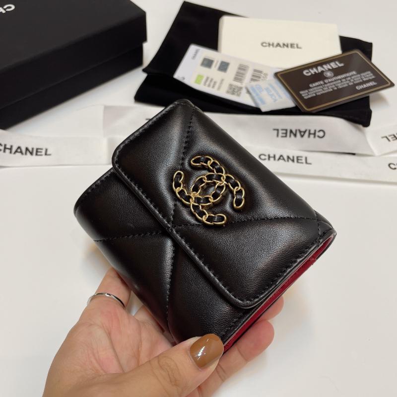 Chanel 19 Lambskin Wallet AP0956