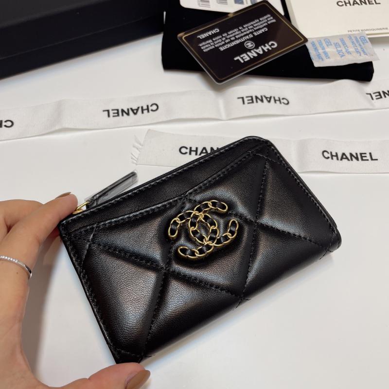 Chanel 19 Small Wallet AP0919