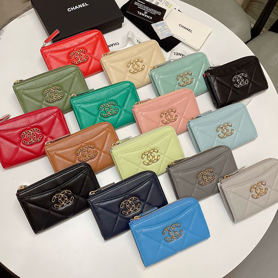 Chanel 19 Small Wallet AP0919