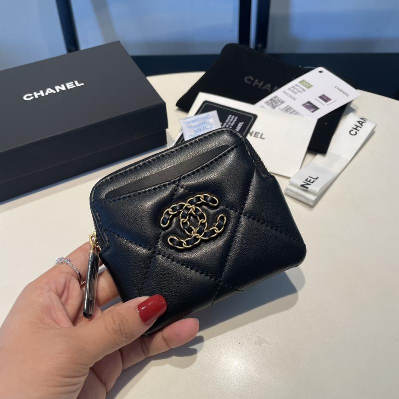 Chanel 19 Zipped Coin Purse AP2086