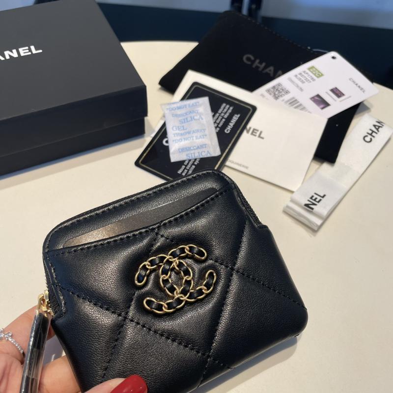 Chanel 19 Zipped Coin Purse AP2086