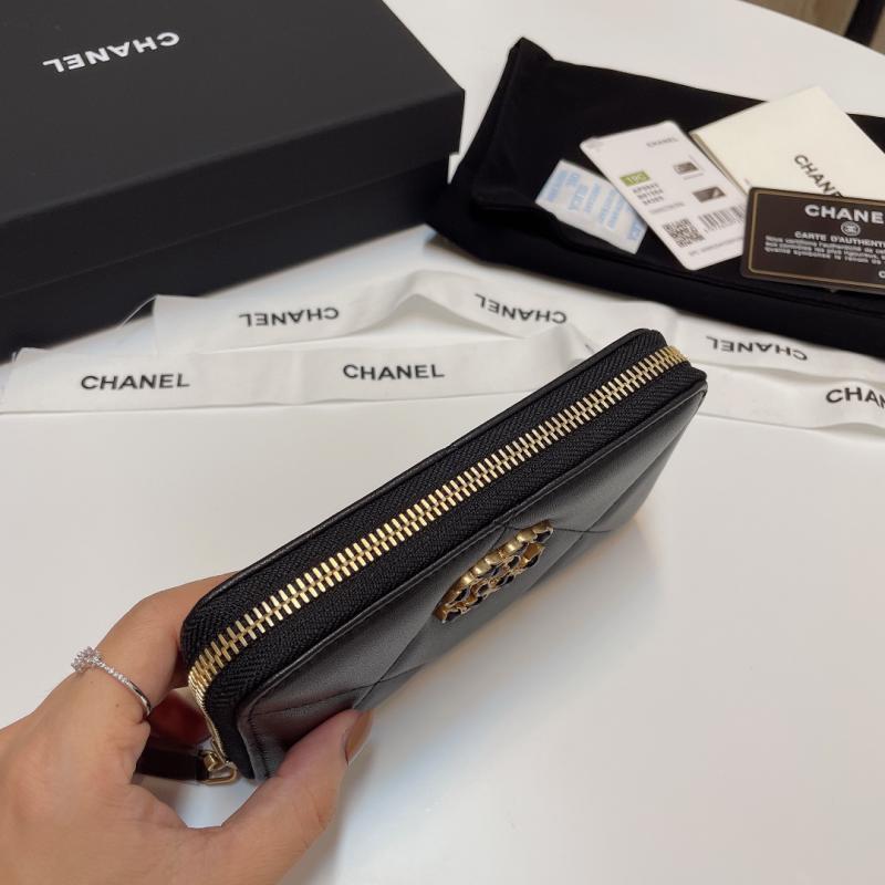 Chanel 19 Zipper Wallet AP0943