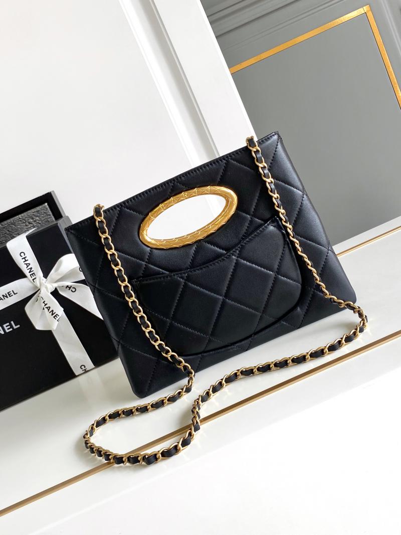 Chanel Lambskin Clutch AS5038