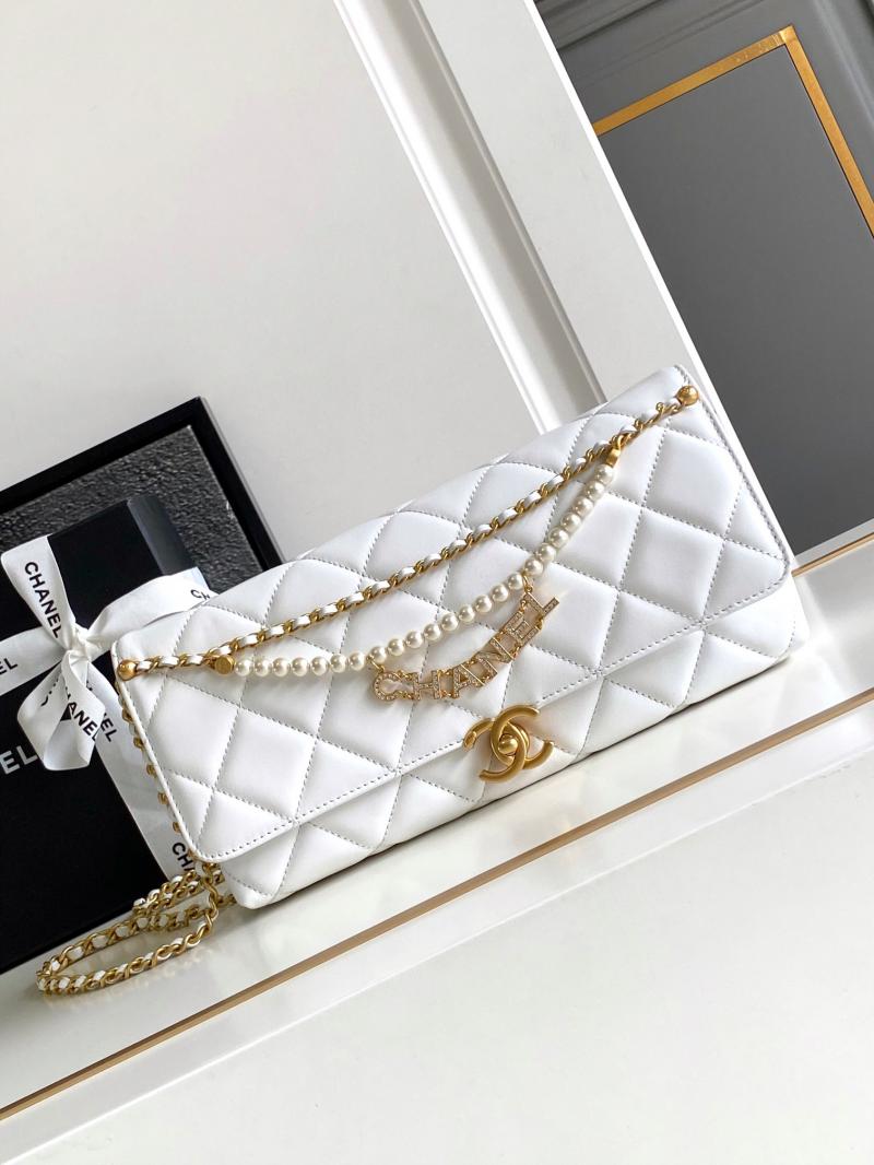 Chanel Lambskin Shoulder Bag AS2713 White