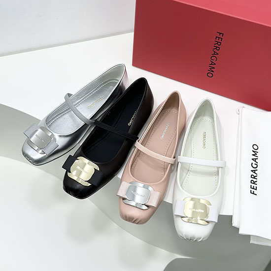 Ferragamo Pumps SFP82702