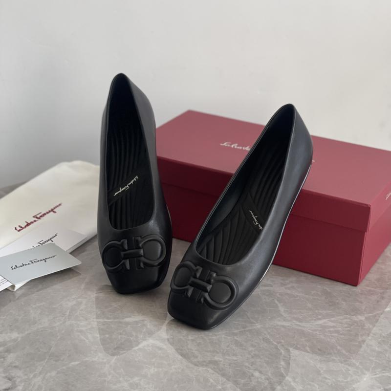 Ferragamo Pumps SFP82703