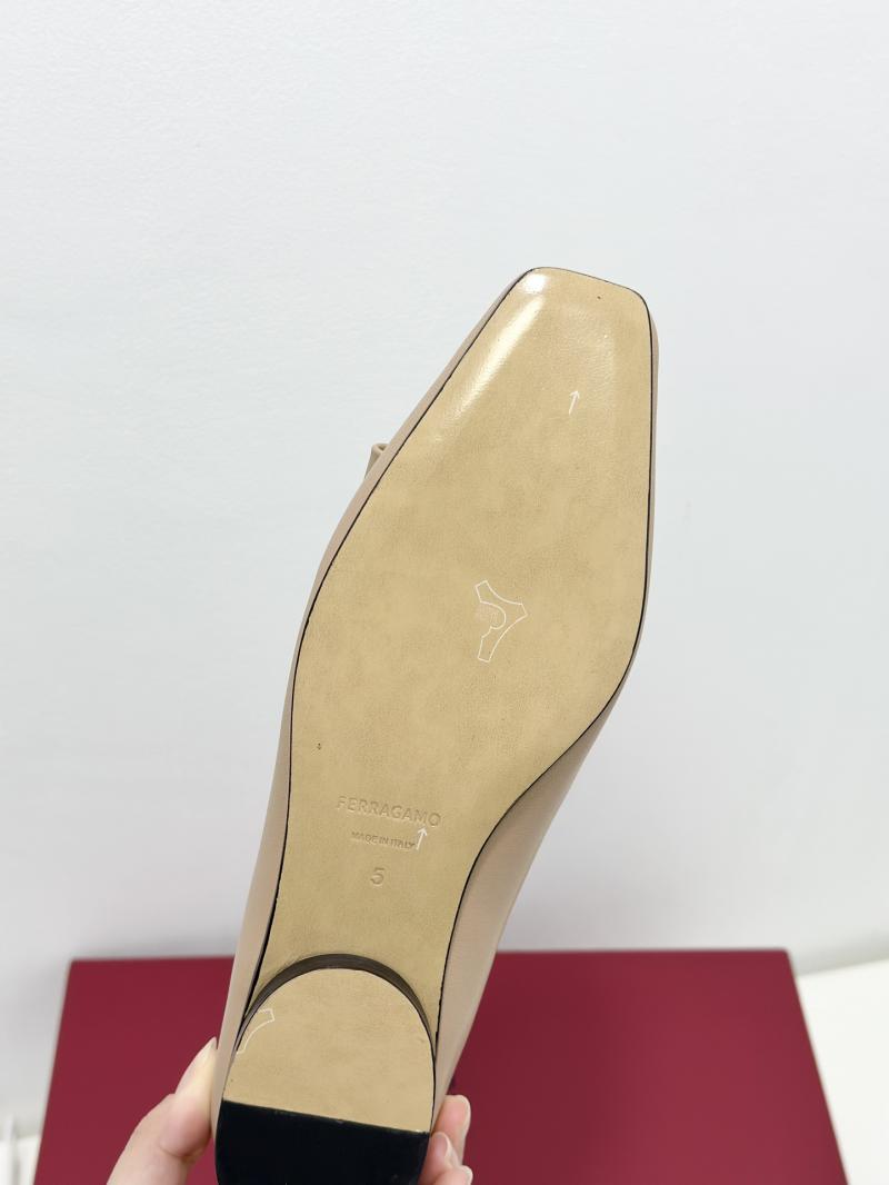 Ferragamo Pumps SFP82713