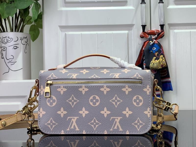 Louis Vuitton Pochette Metis East West M12429