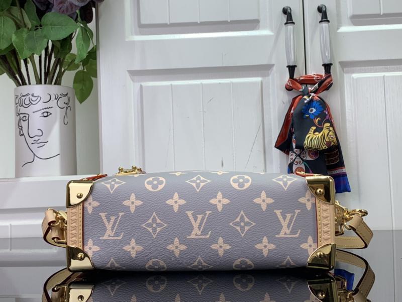 Louis Vuitton Side Trunk MM M12428