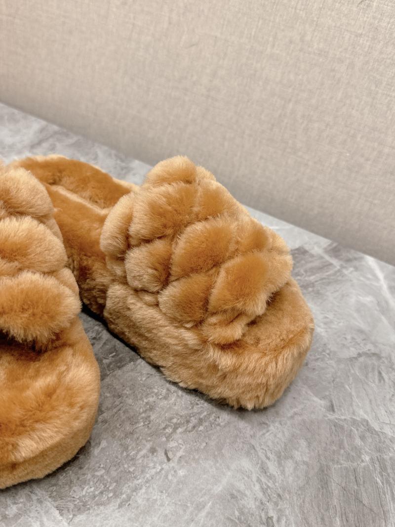 Louis Vuitton Wool Slippers SLS81601