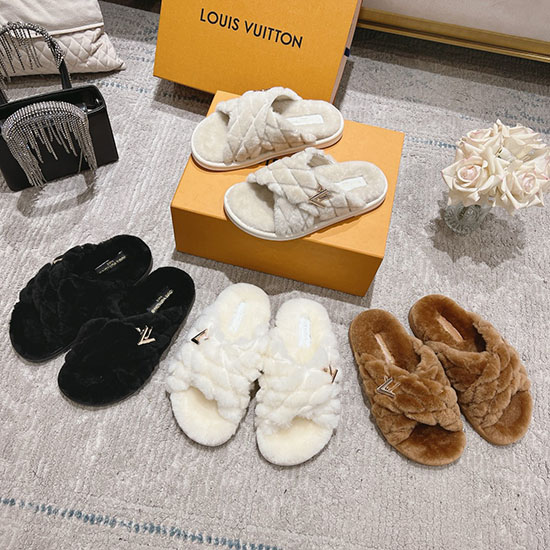 Louis Vuitton Wool Slippers SLS82602