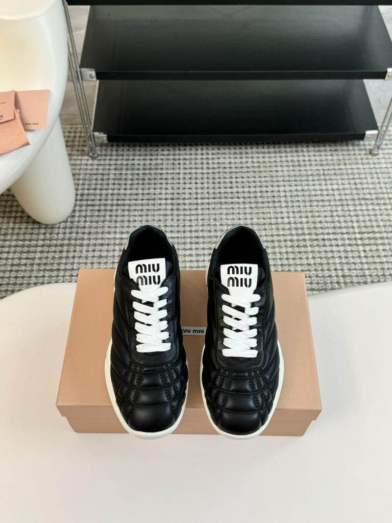 Miu Miu Sneakers SMS81601