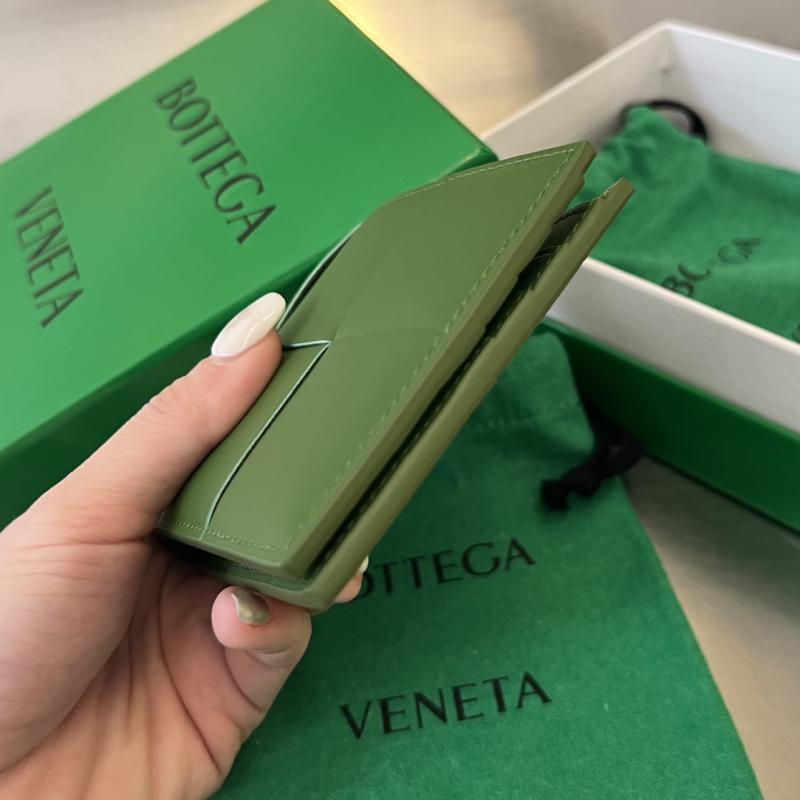 Bottega Veneta Cassette Bi-Fold Wallet 649603 Avocado Green