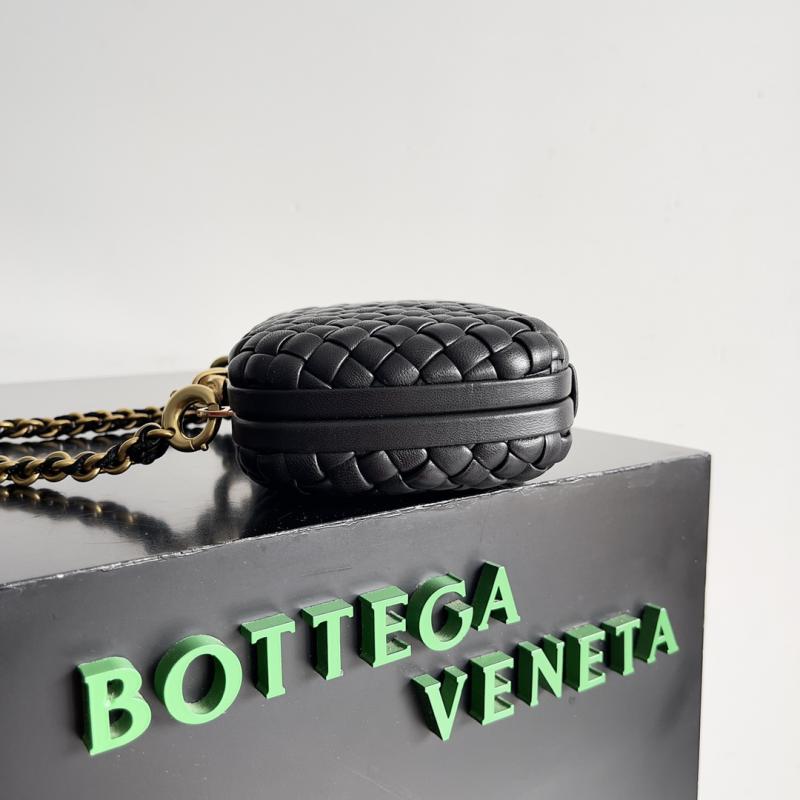 Bottega Veneta Knot With Chain 776662 Black