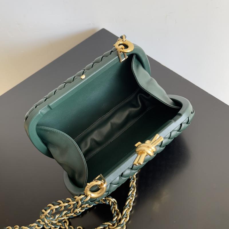 Bottega Veneta Knot With Chain 776662 Dark Green