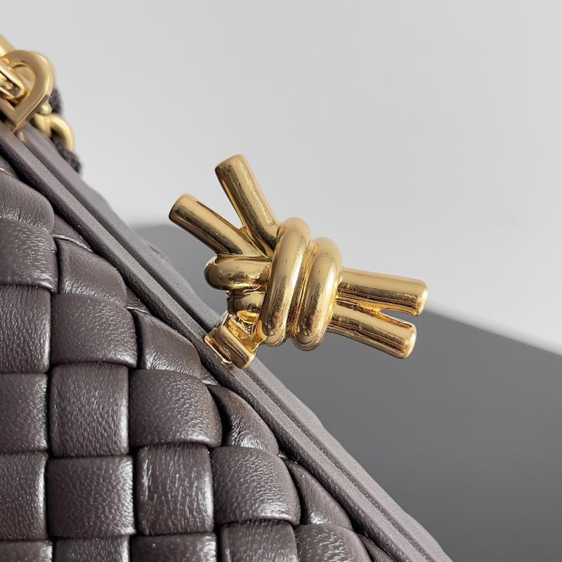 Bottega Veneta Knot With Chain 776662 Fondant