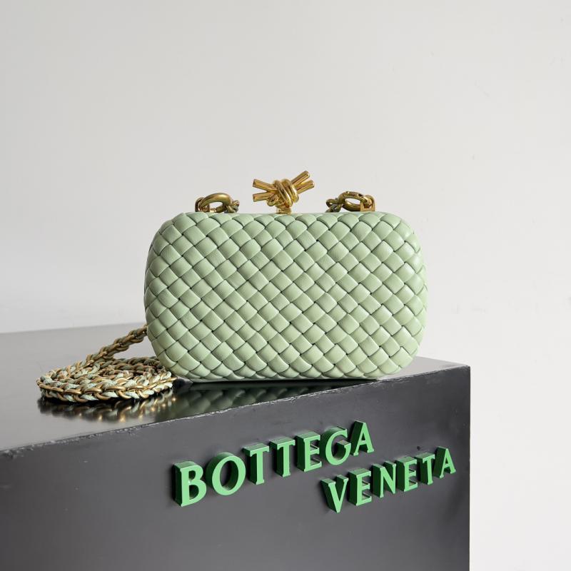 Bottega Veneta Knot With Chain 776662 Fresh Mint