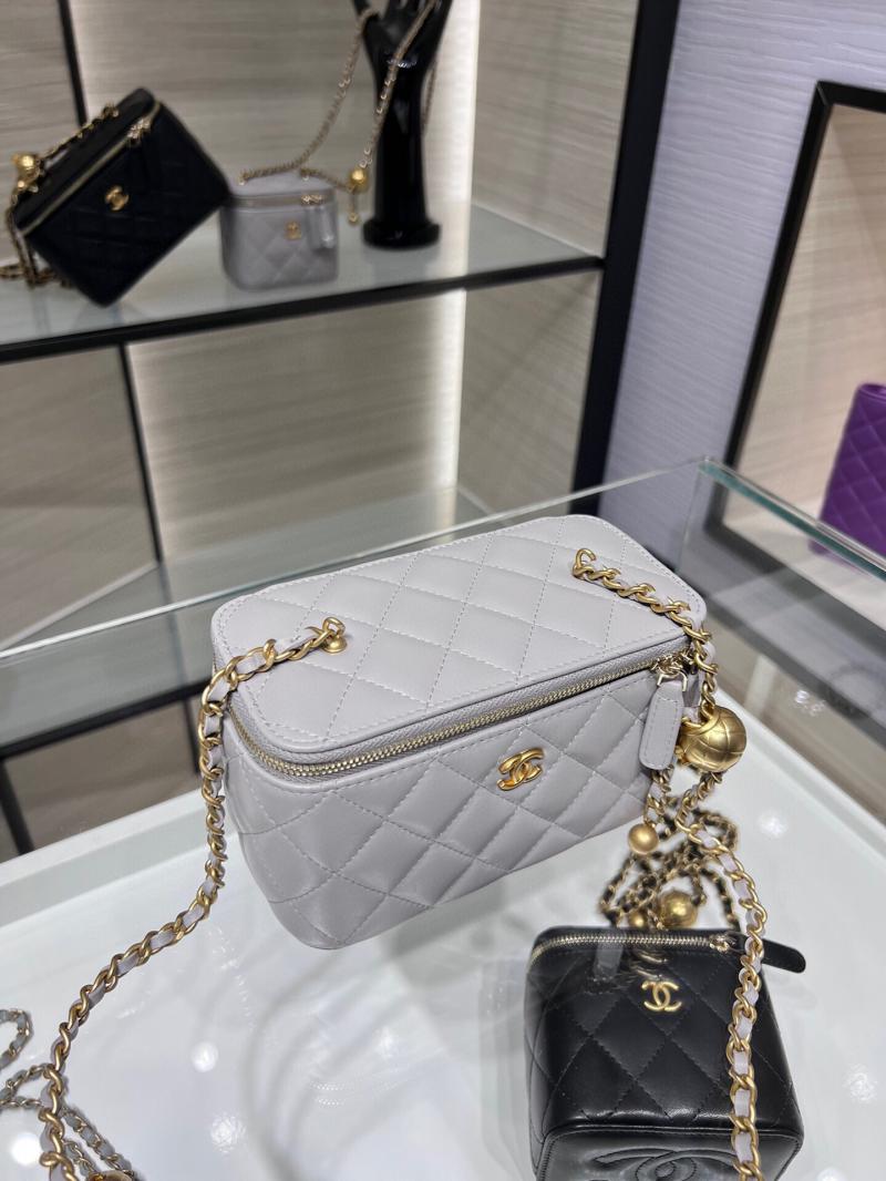 Chanel Clutch With Chain AP2303 Grey