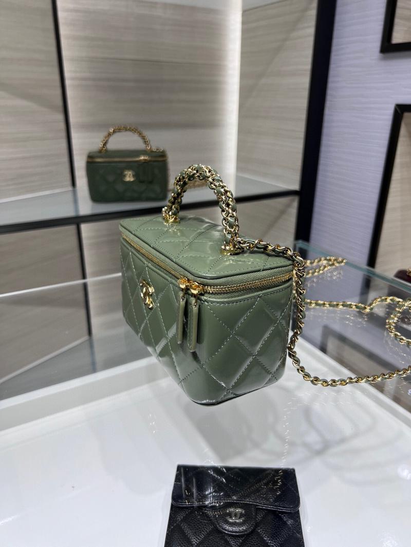 Chanel Clutch With Chain AP4168 Green