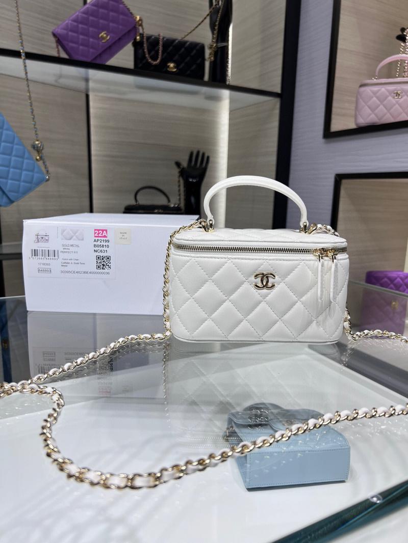 Chanel Vanity Case With Chain AP2199 White