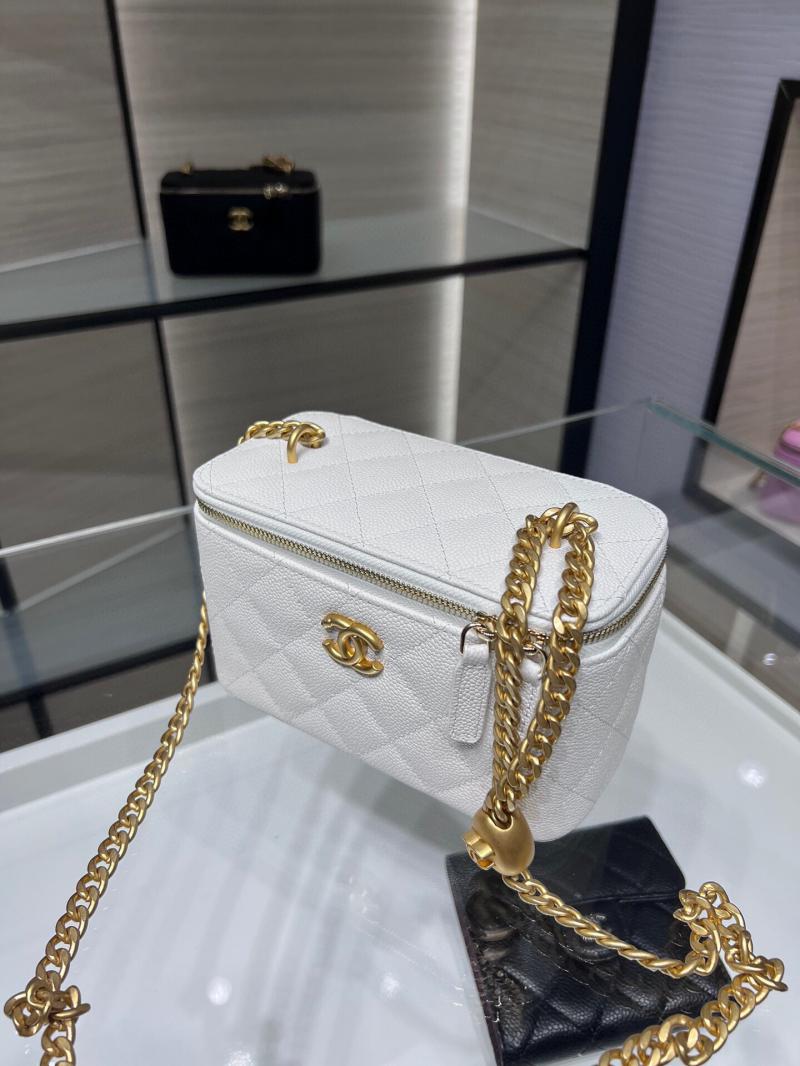 Chanel Vanity Case With Chain AP3204 White