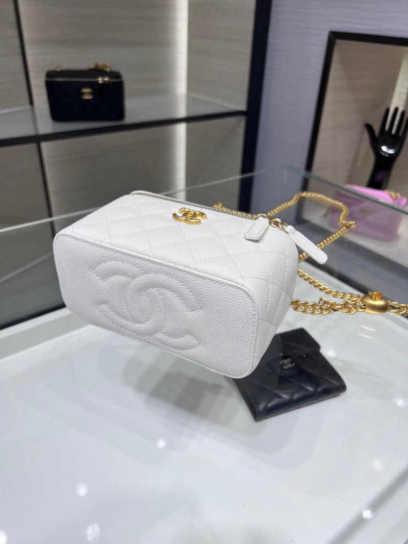 Chanel Vanity Case With Chain AP3204 White