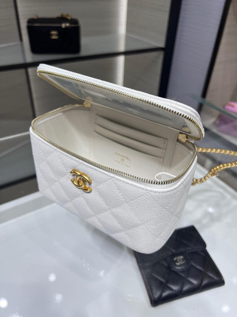 Chanel Vanity Case With Chain AP3204 White