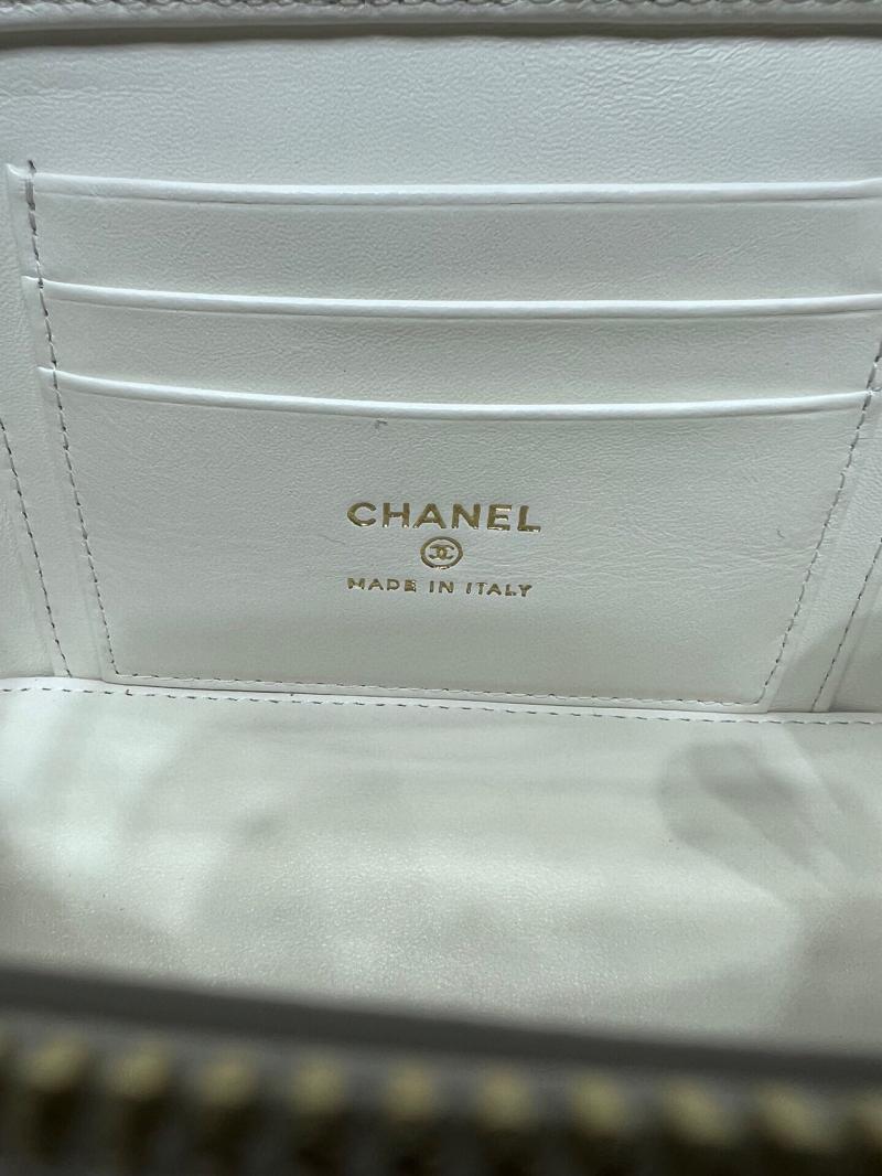 Chanel Vanity Case With Chain AP3204 White