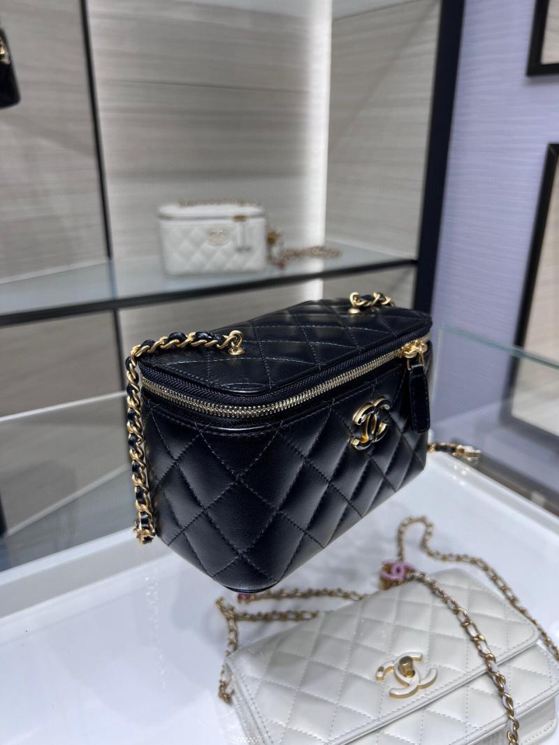 Chanel Vanity Case With Chain AP3940 Black