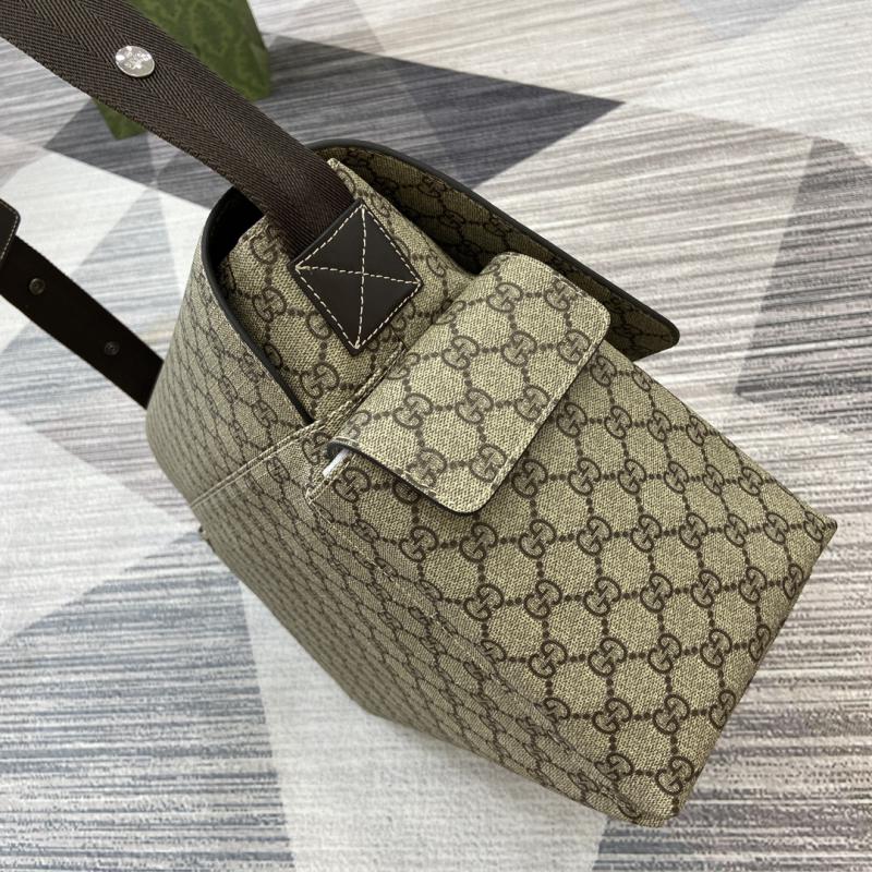 Gucci GG Supreme Medium Diaper Bag 211131 Beige