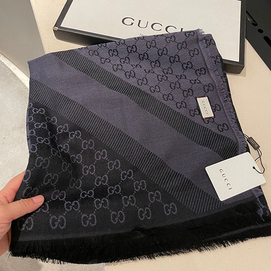 Gucci Scarf SGS90101