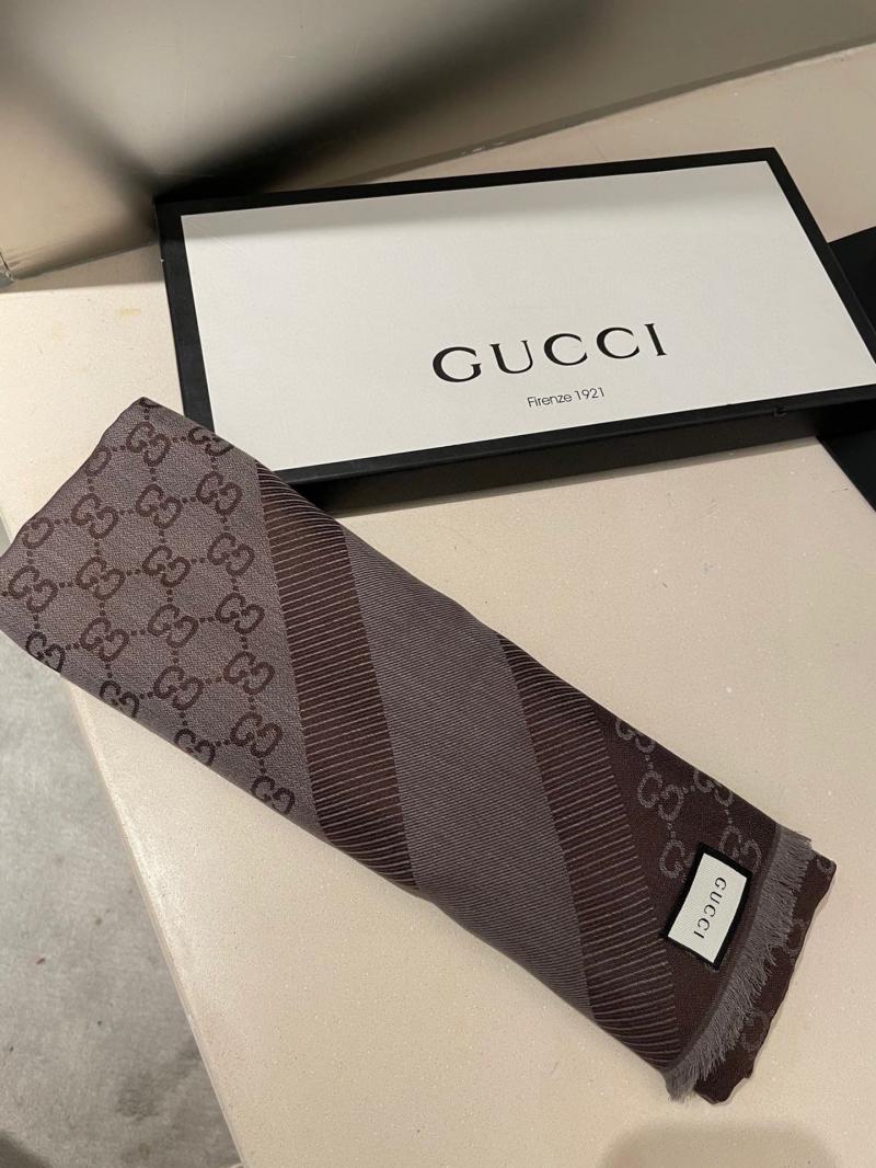 Gucci Scarf SGS90102