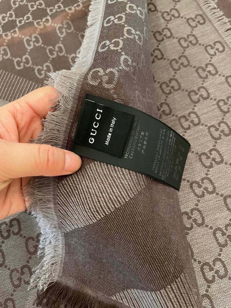 Gucci Scarf SGS90102