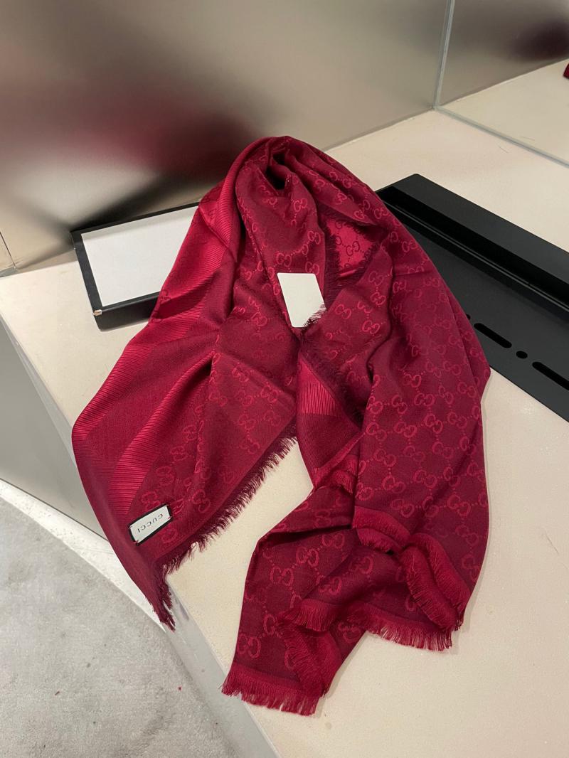 Gucci Scarf SGS90103