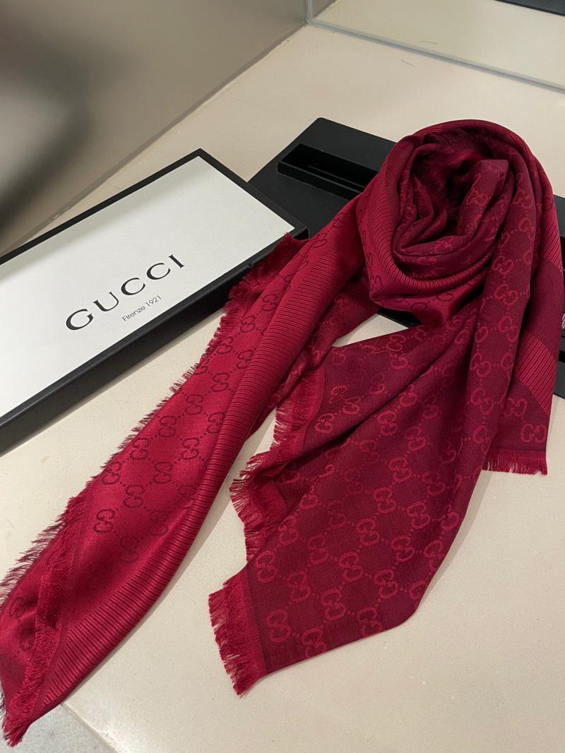 Gucci Scarf SGS90103