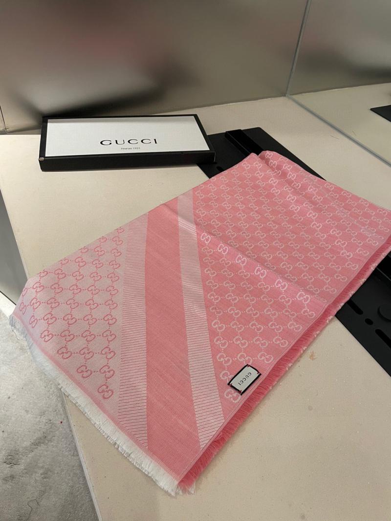 Gucci Scarf SGS90104