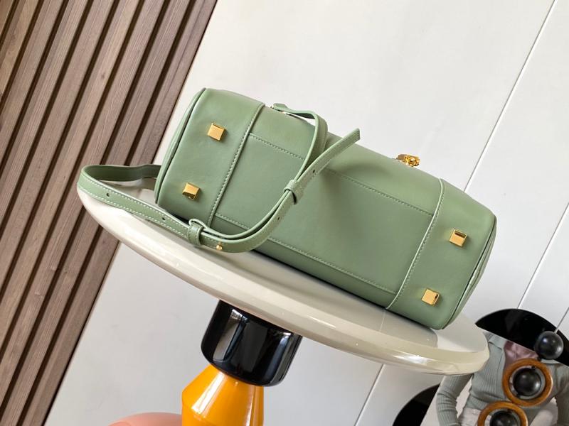 Loewe Amazona 28 Nappa Calfskin Bag L9080 Green