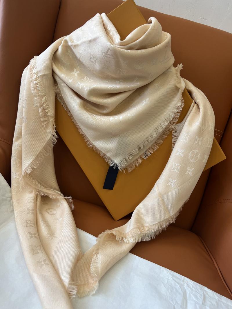 Louis Vuitton Scarf FLVC90513