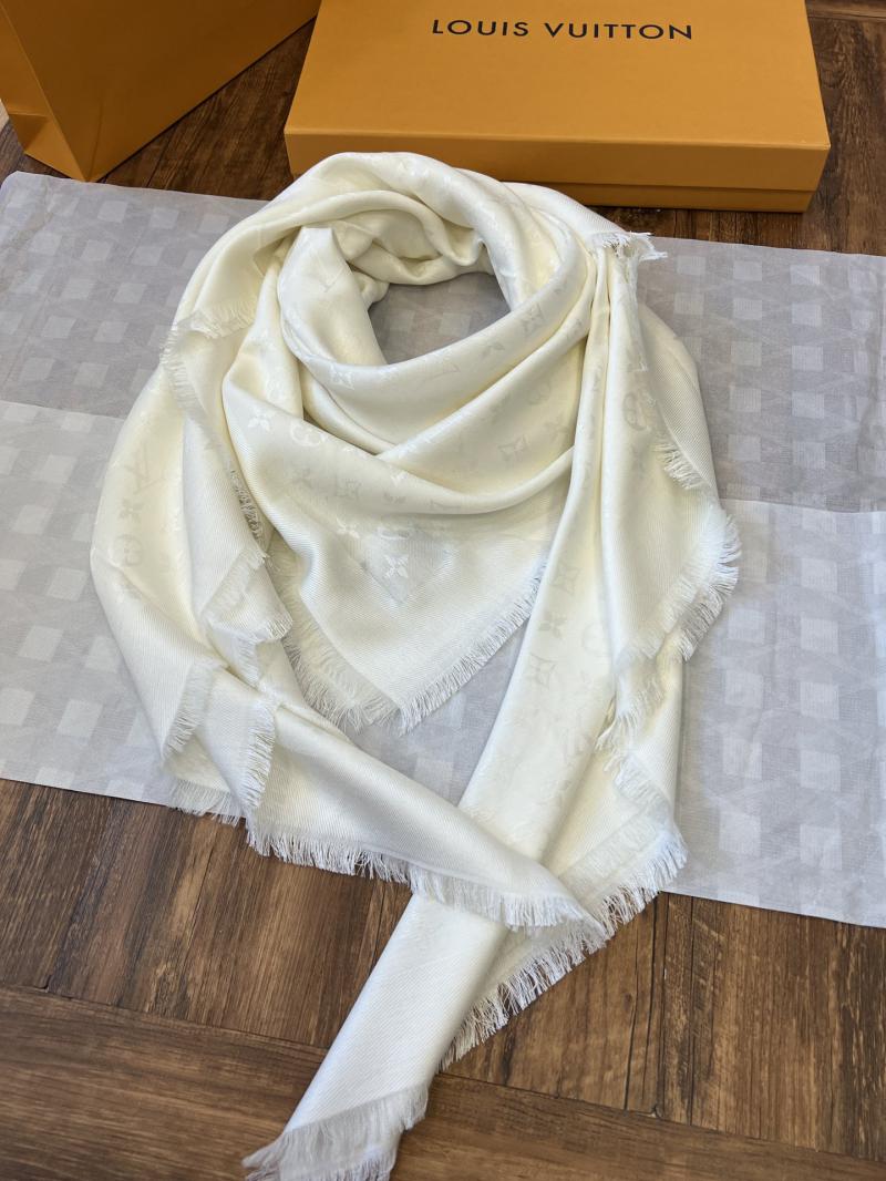 Louis Vuitton Scarf FLVC90517