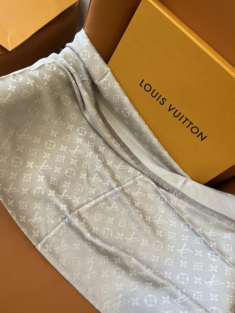 Louis Vuitton Scarf FLVC90522