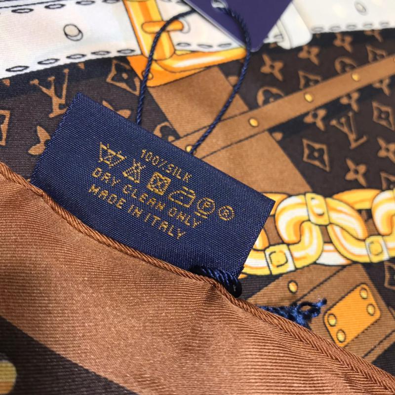 Louis Vuitton Scarf SLVC90107