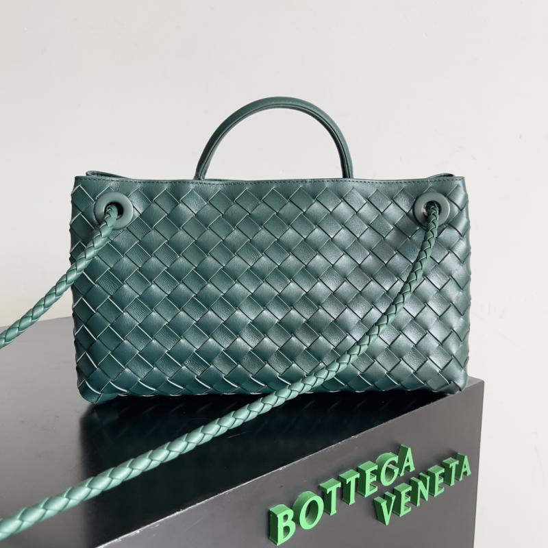 Bottega Veneta East-West Andiamo 754990 Emerald Green