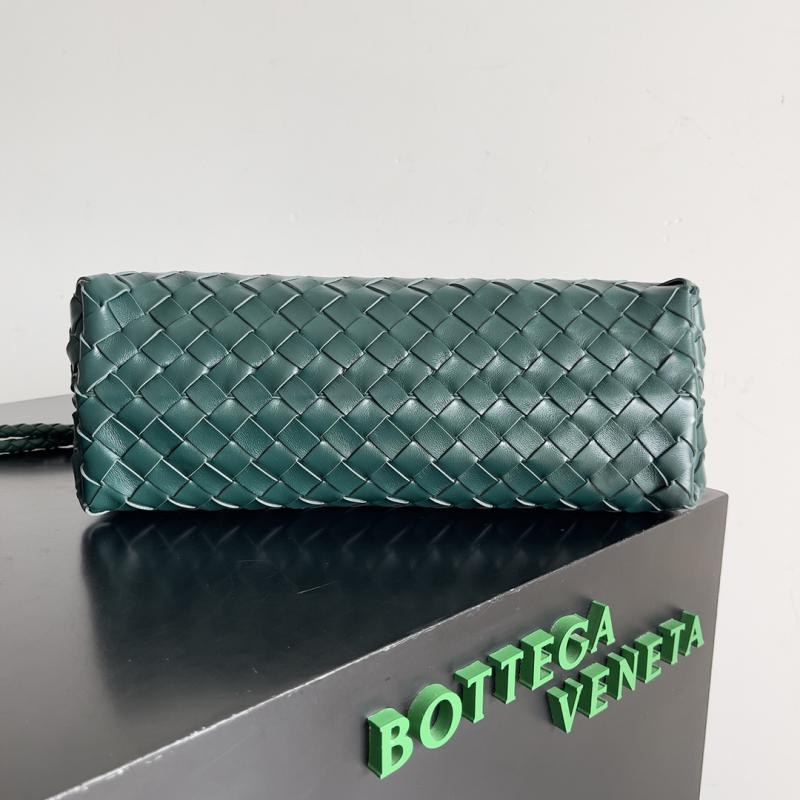 Bottega Veneta East-West Andiamo 754990 Emerald Green