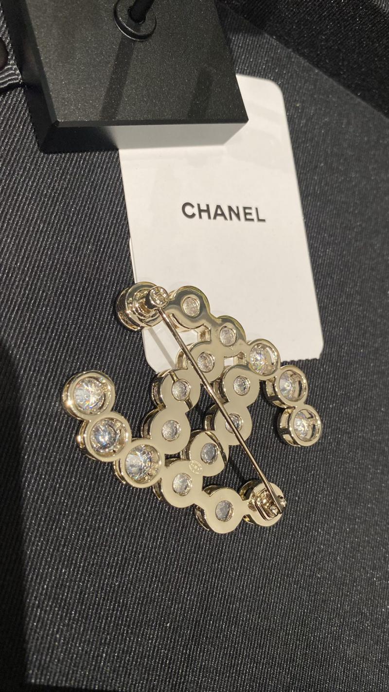 Chanel Brooch CB92601